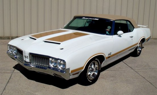 Oldsmobile 442 Picture Three